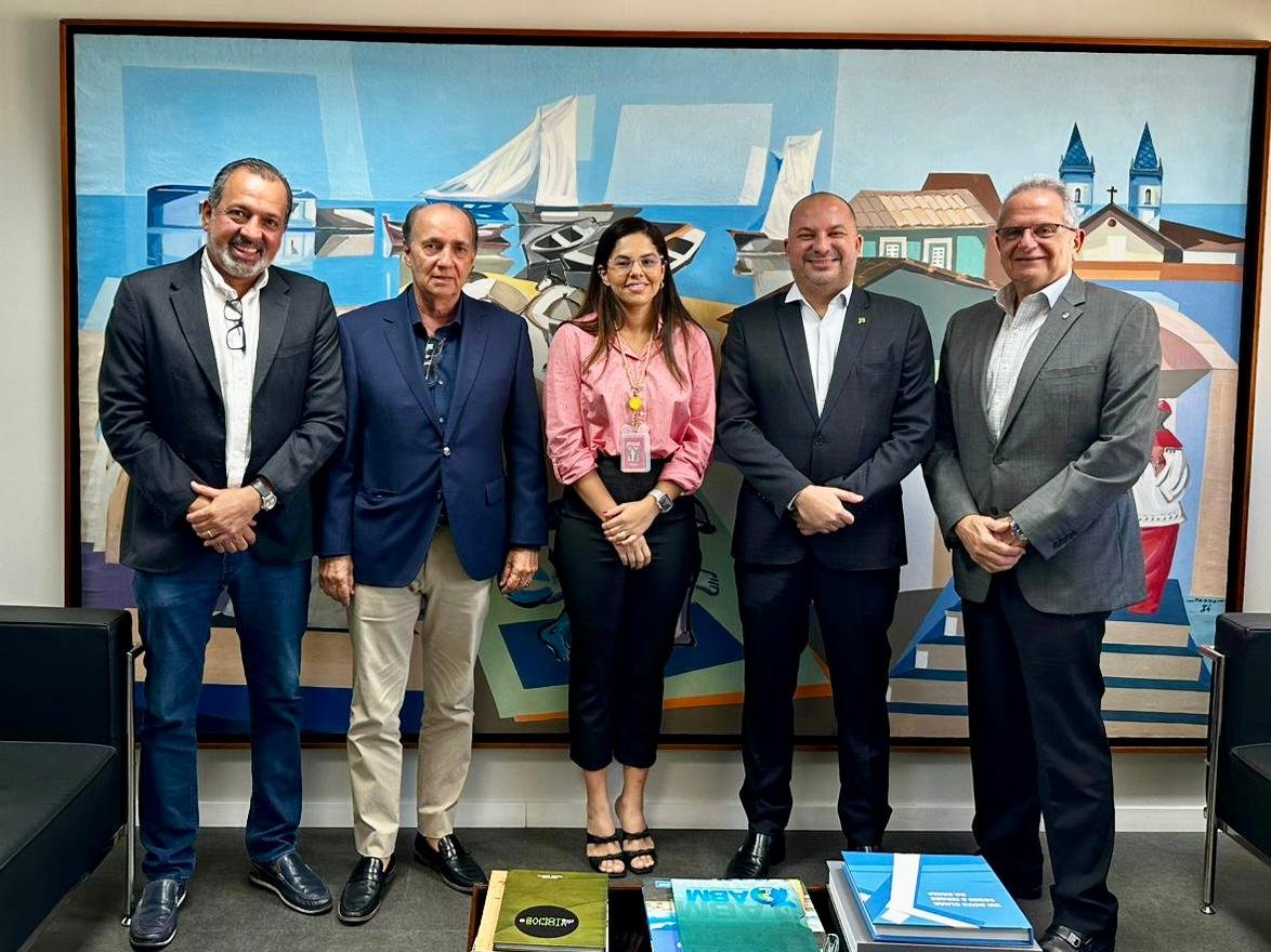 Imagem CDL Salvador e FCDL Bahia se reúnem com BNB visando parceria